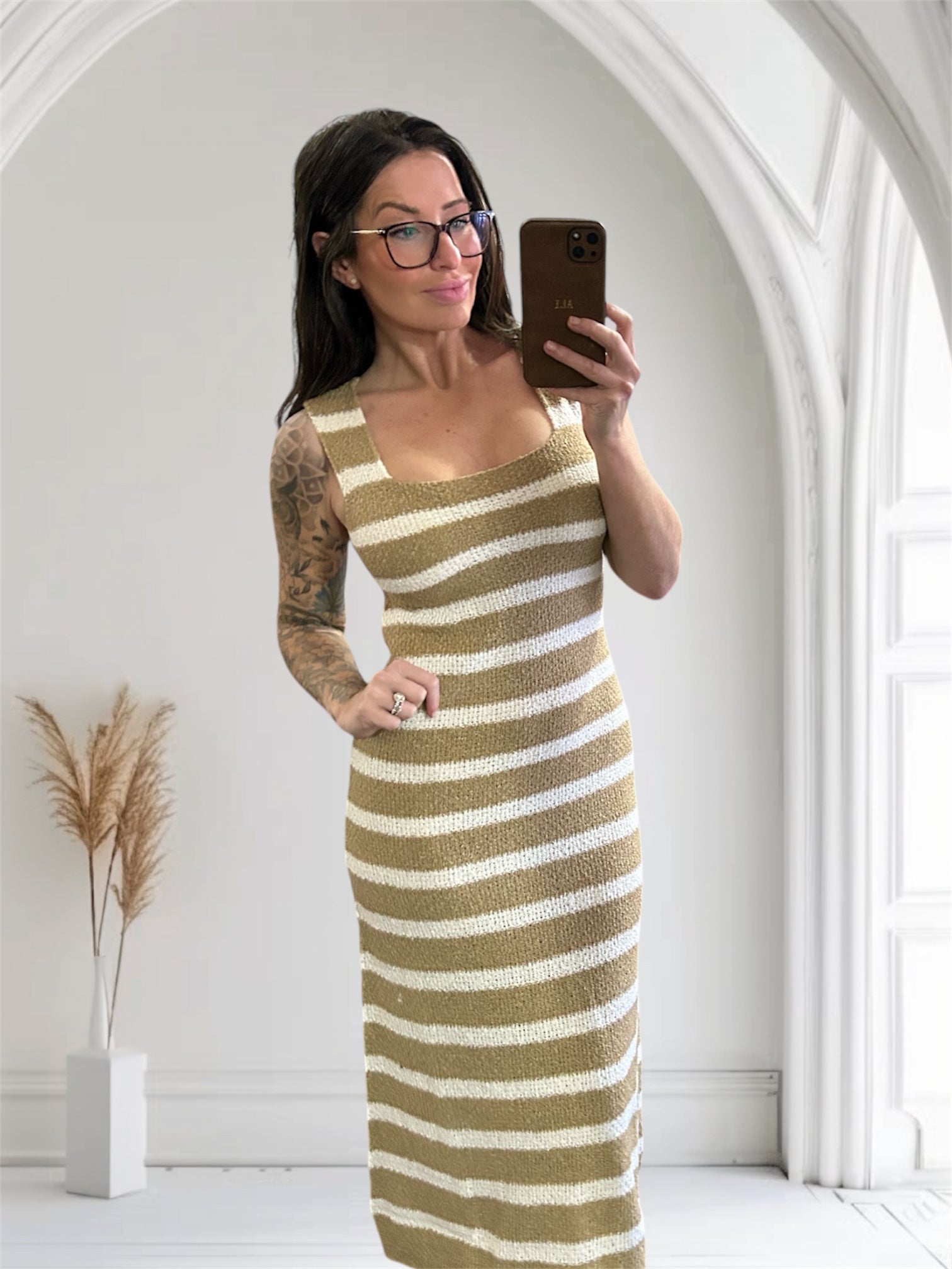 The “Amanda” Dress